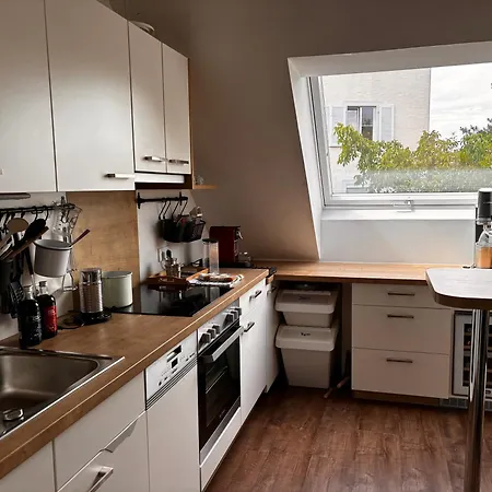 Ruhiges Mit Dachterrasse In * Salzburg