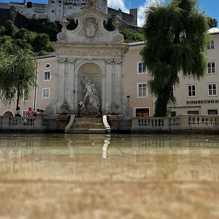 Ruhiges Mit Dachterrasse In * Salzburgo
