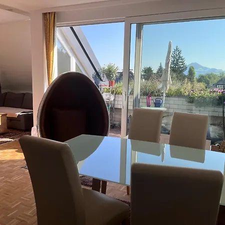 Apartment Ruhiges Mit Dachterrasse In Salzburg