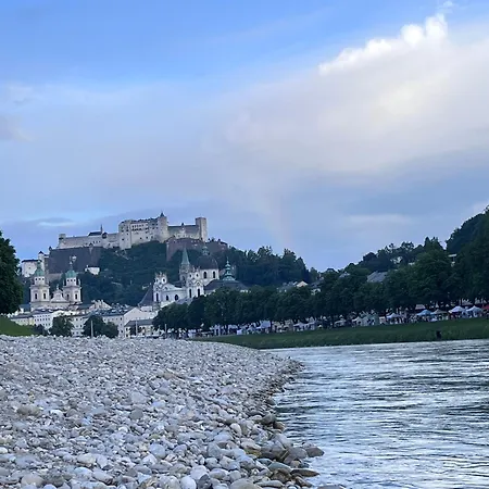 Ruhiges Mit Dachterrasse In Apartamento